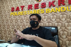 Perintahkan Bawa Bom...