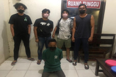 Cucu Gasak Uang Neneknya...