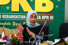 Politik PKB Memuliakan...