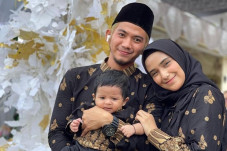 Pamer Foto Mesra, Rizki...