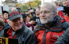 Kisah Ben & Jerry’s,...