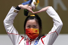 Rebut Emas Pertama Olimpiade...