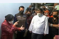 Emosi Risma Meledak...