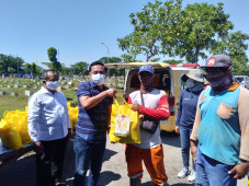 Kerja Tanpa Kenal Lelah,...