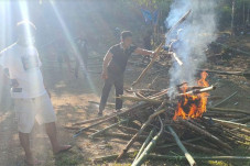 Polisi Bongkar Arena...