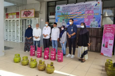Jemput Bola, Pertamina...