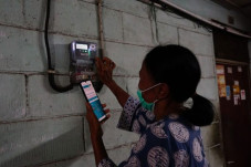 Di Tengah Pandemi, PLN...