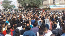Demonstran Iran: Belanjakan...