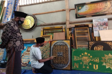 Demi Syiar Islam, Kaligrafi...