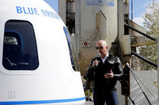 Jeff Bezos Tawarkan...