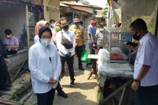 Sidak Penerima Bansos...