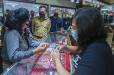 Sidak ke Pasar Tradisional,...