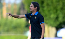 Bantu Inter Milan Libas...