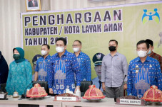 Barru Raih Penghargaan...