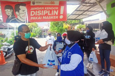 Peduli Warga Isoman,...