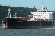 Kapal Tankernya Diserang,...