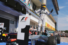 Bottas Kesal Hamilton...