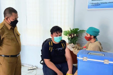 Ikut Vaksin, Siswa SMAN...