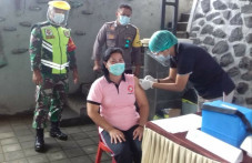 40.768 Tenaga Kesehatan...