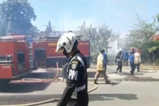 Tabung Gas Meledak,...