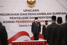Ketua KPK Firli Bahuri...