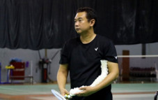 Eng Hian, Jadi Pemain...