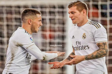 Kroos dan Hazard Bakal...