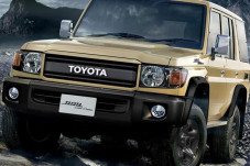 Toyota Luncurkan Model...
