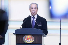 Menolak Mundur, PM Malaysia...