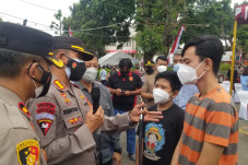 Pesan Menyentuh 2 Anak...