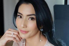Talak Cerai Tyas Mirasih,...