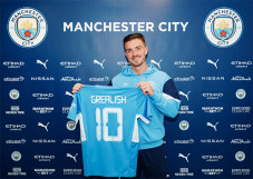 Resmi Gabung Manchester...