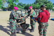 Dapatkan Baret Ungu,...