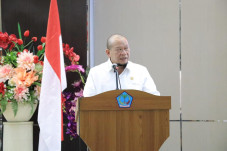 Distribusi Vaksin Timpang,...