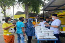 PB HMI Gelar Aksi Berbagi...