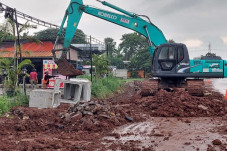 Diduga Tak Sesuai Spesifikasi...