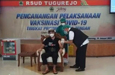 Vaksinasi COVID-19 Jateng...