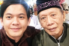 Andi Arsyil Berduka,...