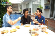 Raffi Ahmad Beri USD500...