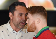 Oscar De La Hoya Tantang...