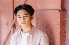 Betrand Peto Rilis Single...