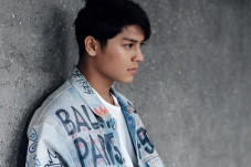 Rizky Billar Gelar Pesta...
