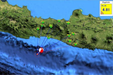 Gempa Bumi Berkekuatan...