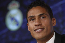 Hari Ini Raphael Varane...