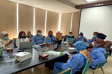 UGM Berikan Pelatihan...