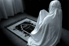 Sholat Muslimah, Lebih...