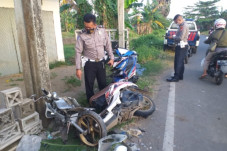 2 Pengendara Motor Tewas...