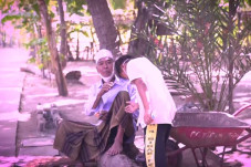 Seorang Ibu Dihadiahi...