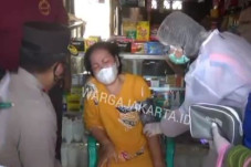 Ibu Berdaster di Jaksel...