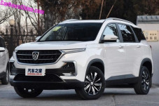 Ekspor Mobil Wuling...
